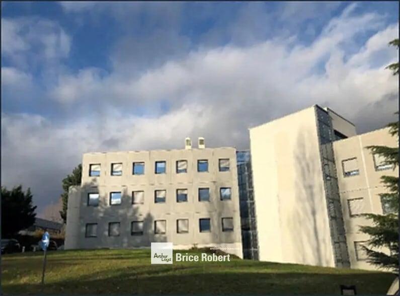 Bureau dans Dardilly à louer - Photo de l’immeuble – Image 2 sur 11