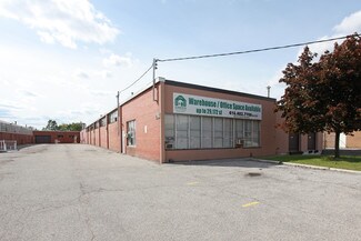 Plus de détails pour 16 Benton Rd, Toronto, ON - Industriel/Logistique à vendre