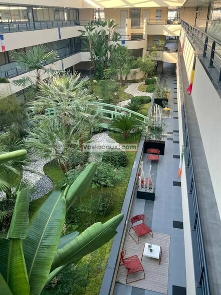 Bureau dans SOPHIA ANTIPOLIS à louer - Photo de l’immeuble – Image 2 sur 5