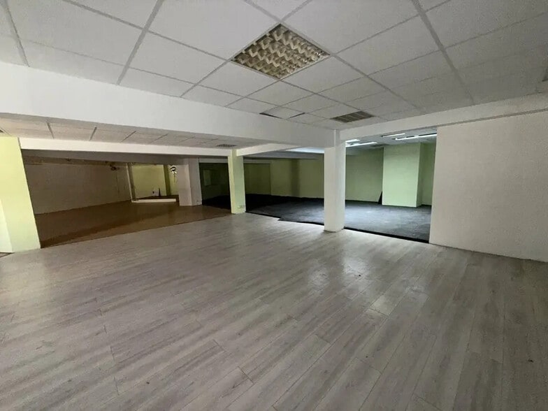 54 Rue Paul Codaccioni, Marseille à louer - Photo de l’immeuble – Image 2 sur 8