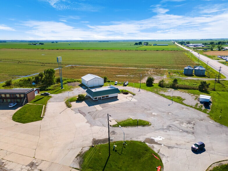 3153 Joliet Ave, Missouri Valley, IA à vendre - Photo principale – Image 1 sur 20