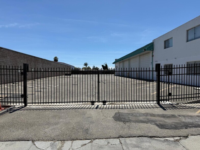 2196 American Ave, Hayward, CA à louer - Photo de l’immeuble – Image 2 sur 36