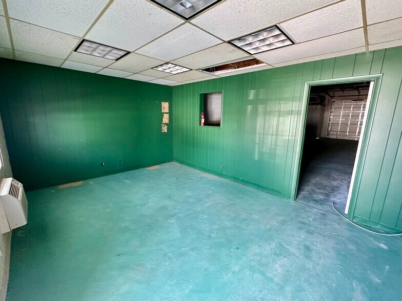 240-252 SW 31st St, Fort Lauderdale, FL à louer - Photo de l’immeuble – Image 2 sur 9