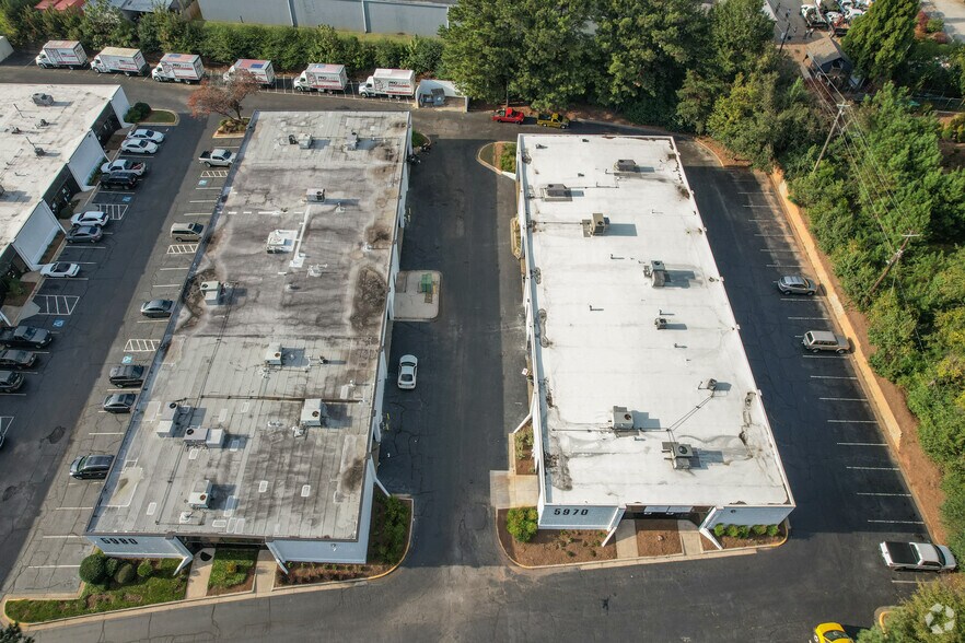 6030 Unity Dr, Norcross, GA à louer - Photo de l’immeuble – Image 3 sur 6