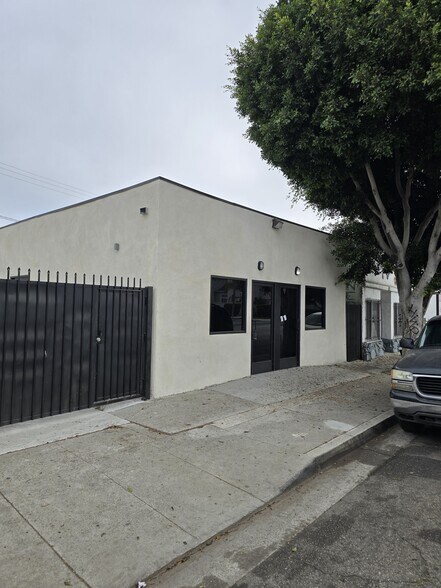 917 W Compton Blvd, Compton, CA à louer - Photo de l’immeuble – Image 2 sur 16