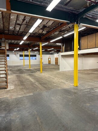 Plus de détails pour 53 Thomas Rd, Hawthorne, NJ - Industriel/Logistique à louer