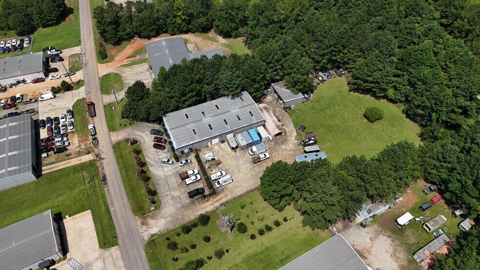 109 Corporate Park East Dr, Lagrange, GA à louer - Photo de l’immeuble – Image 2 sur 4