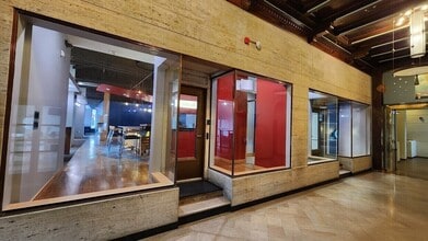 304 W 4th St, Royal Oak, MI à louer Autre– Image 2 sur 7