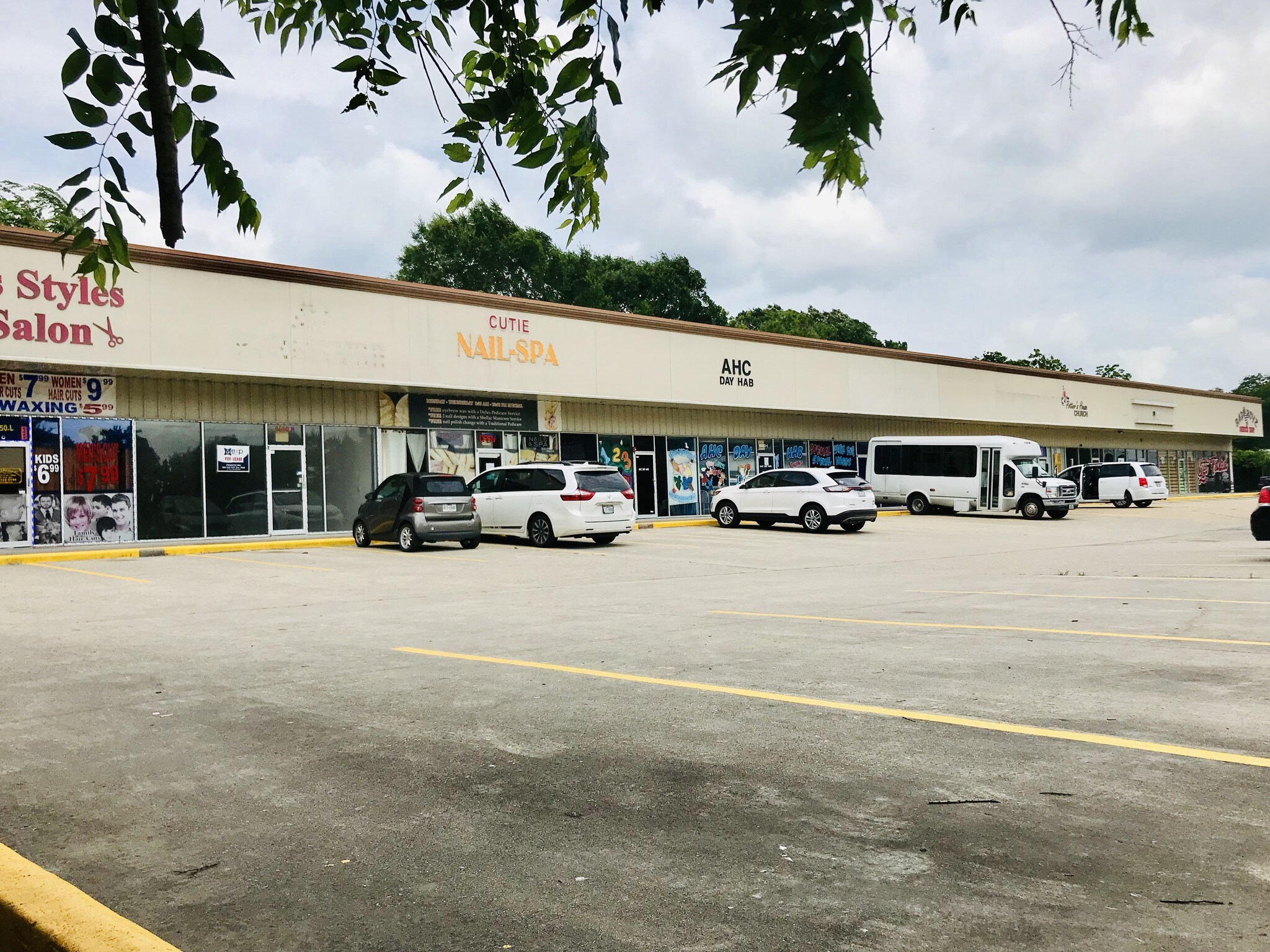 8650 N Houston Rosslyn Rd, Houston, TX à louer Photo principale– Image 1 sur 12