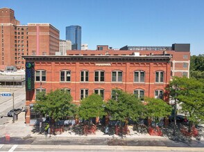 2217 E 9th St, Cleveland, OH à louer Photo intérieure– Image 1 sur 21