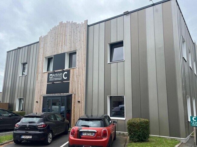 Plus de détails pour Bureau à louer