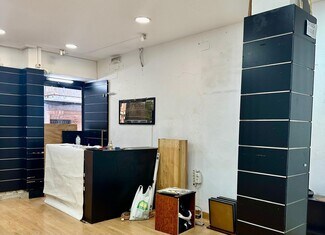 Plus de détails pour Local commercial à louer