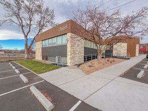 1666 S University Blvd, Denver, CO à louer Photo de l’immeuble– Image 2 sur 21