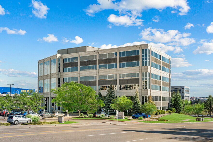 7958 S Chester St, Englewood, CO à louer - Photo de l’immeuble – Image 2 sur 14