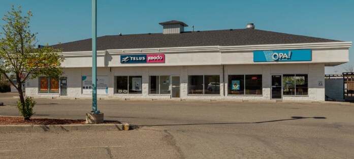 2424 Fairway Plaza Rd S, Lethbridge, AB à vendre - Photo principale – Image 1 sur 1
