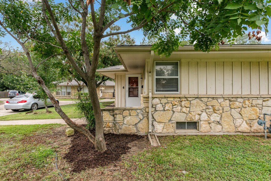 534-544 N Richmond St, Wichita, KS à vendre - Photo de l’immeuble – Image 3 sur 19