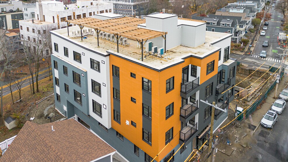 13 Warwick St, Somerville, MA à vendre - Photo de l’immeuble – Image 1 sur 21