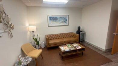 5667 Peachtree Dunwoody Rd, Atlanta, GA à louer - Vidéo sur l’annonce professionnelle