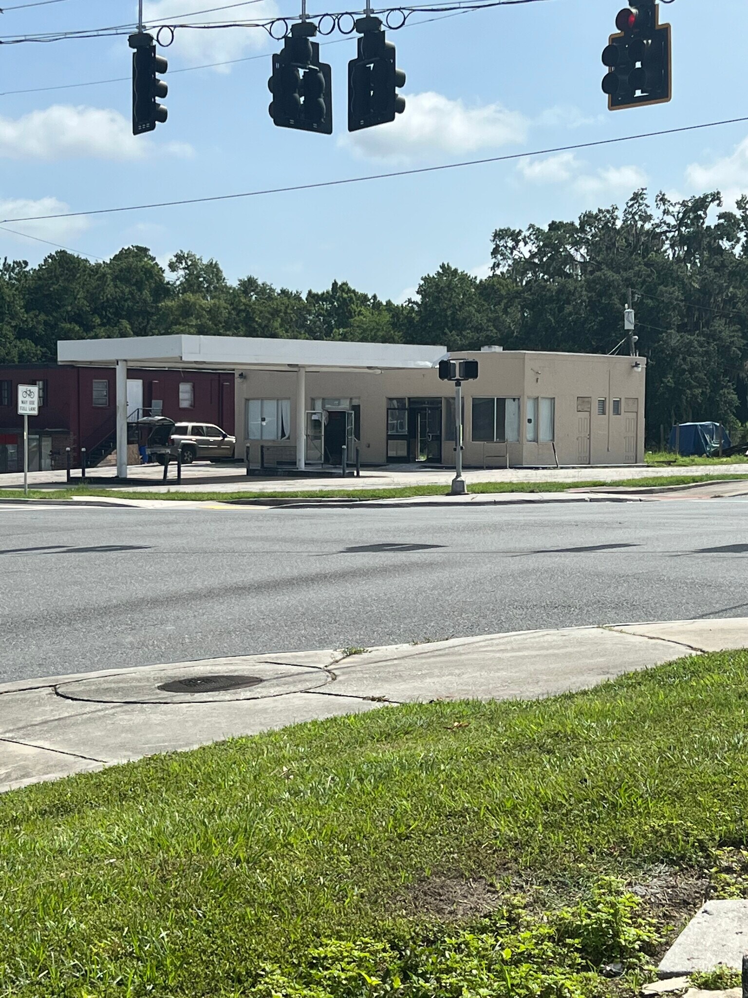 100 Ponce de Leon Blvd, Brooksville, FL à vendre Photo principale– Image 1 sur 11