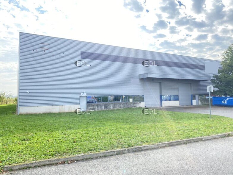 Industriel/Logistique dans Genas à louer - Photo de l’immeuble – Image 2 sur 8