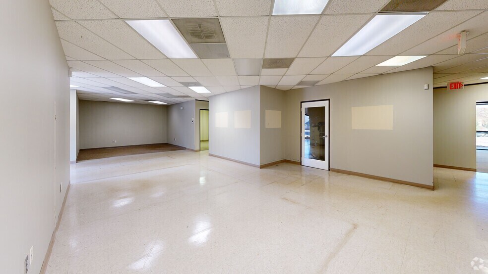 7500 E Independence Blvd, Charlotte, NC à louer - Numérisation 3D Matterport – Image 3 sur 64