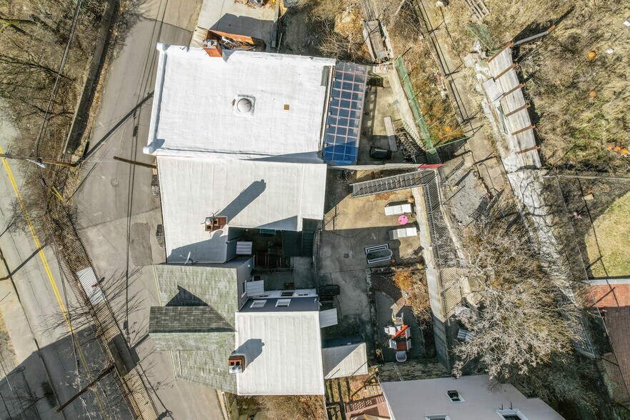 1144 Province St, Pittsburgh, PA à vendre - Photo de l’immeuble – Image 2 sur 40