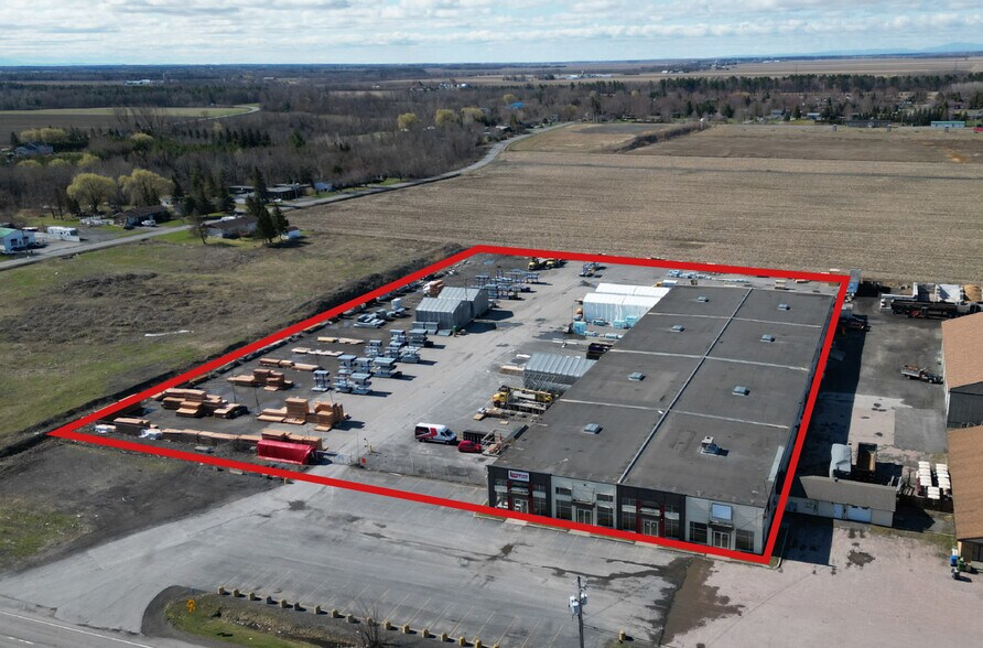 1200 Boul Saint-Luc, Saint-jean-sur-richelieu, QC à louer - Photo principale – Image 1 sur 1
