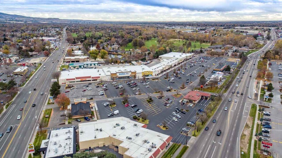 6826-6864 N Glenwood St, Boise, ID à louer - Photo de l’immeuble – Image 3 sur 5