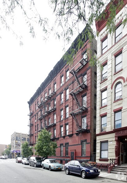 249 Willis Ave, Bronx, NY à vendre - Photo de l’immeuble – Image 2 sur 3