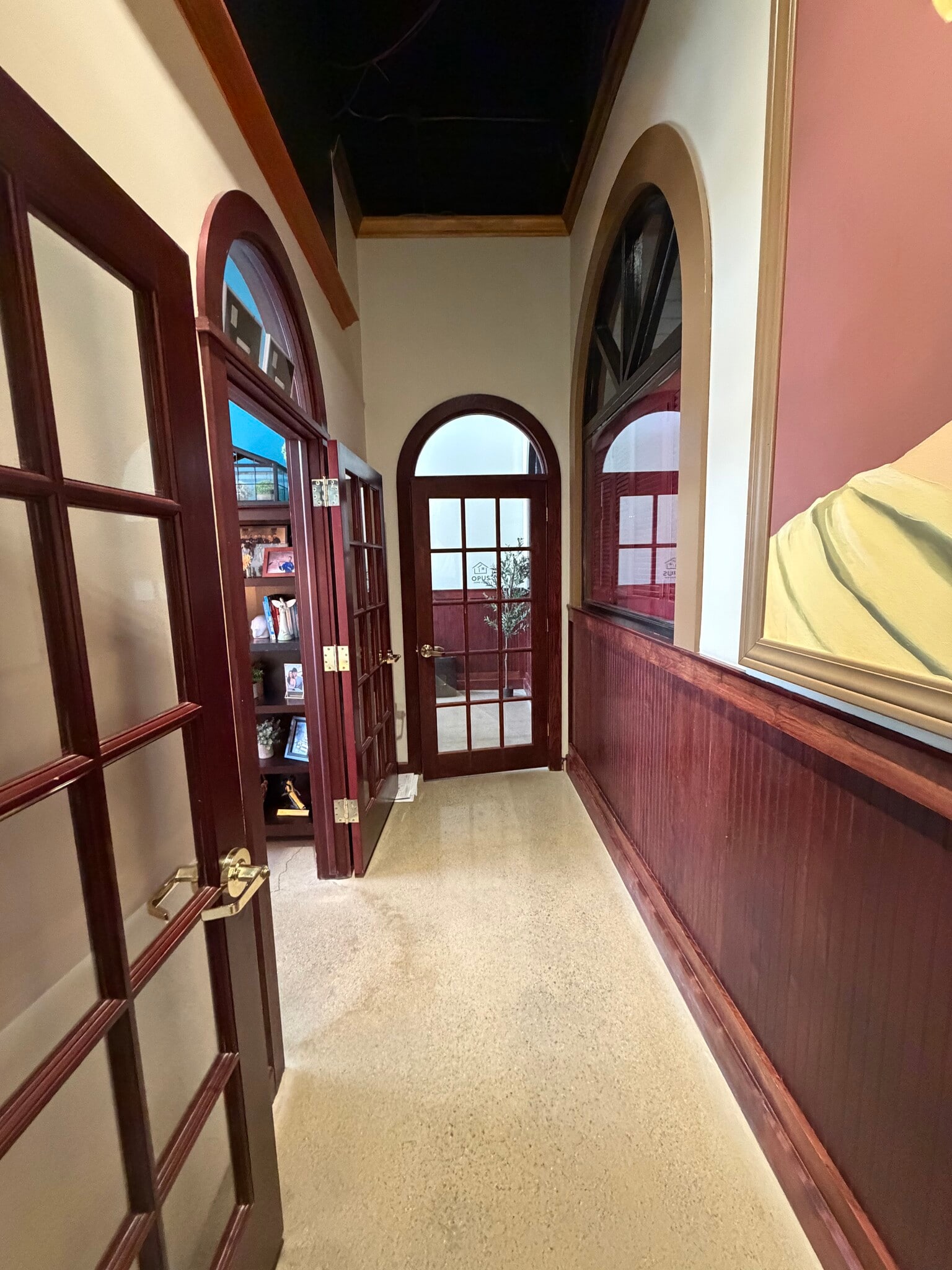 222 S Main St, Rochester, MI à louer Photo intérieure– Image 1 sur 4