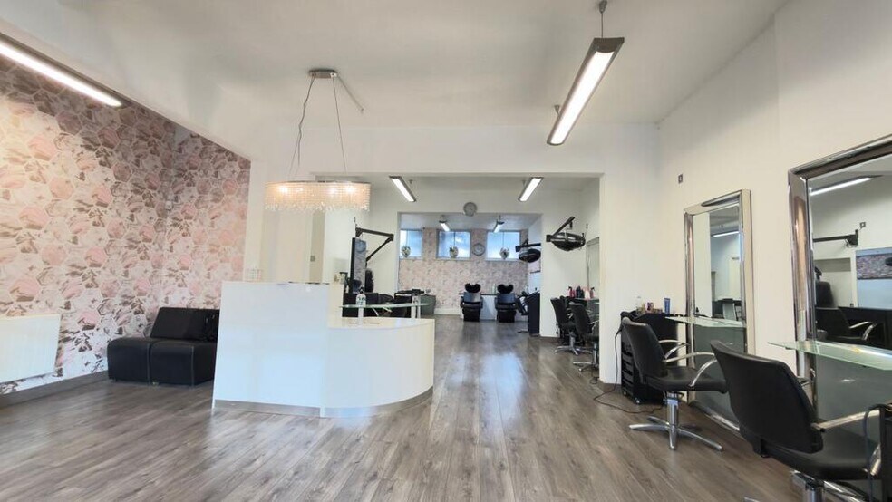 18 Victoria Ave, Manchester à vendre - Photo de l’immeuble – Image 2 sur 23