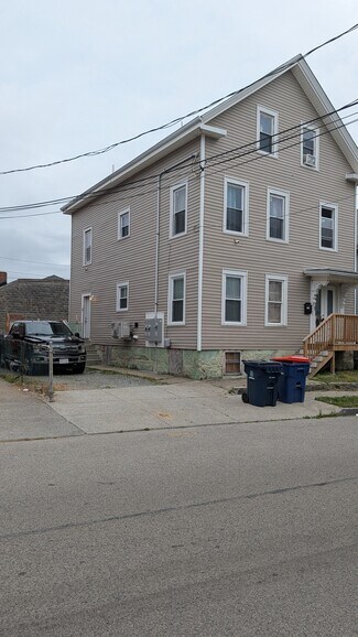 Plus de détails pour 155 Purchase St, New Bedford, MA - Logement à vendre