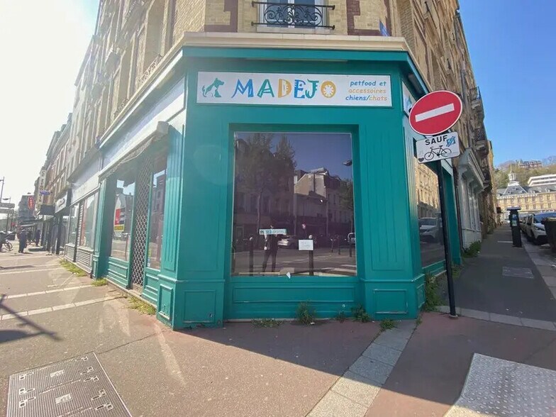 Local commercial dans Le Havre à louer - Photo de l’immeuble – Image 2 sur 5