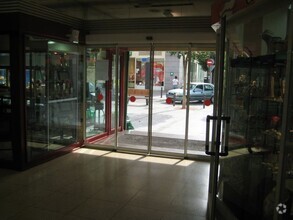 Local commercial dans Móstoles, Madrid à louer Photo intérieure– Image 2 sur 15