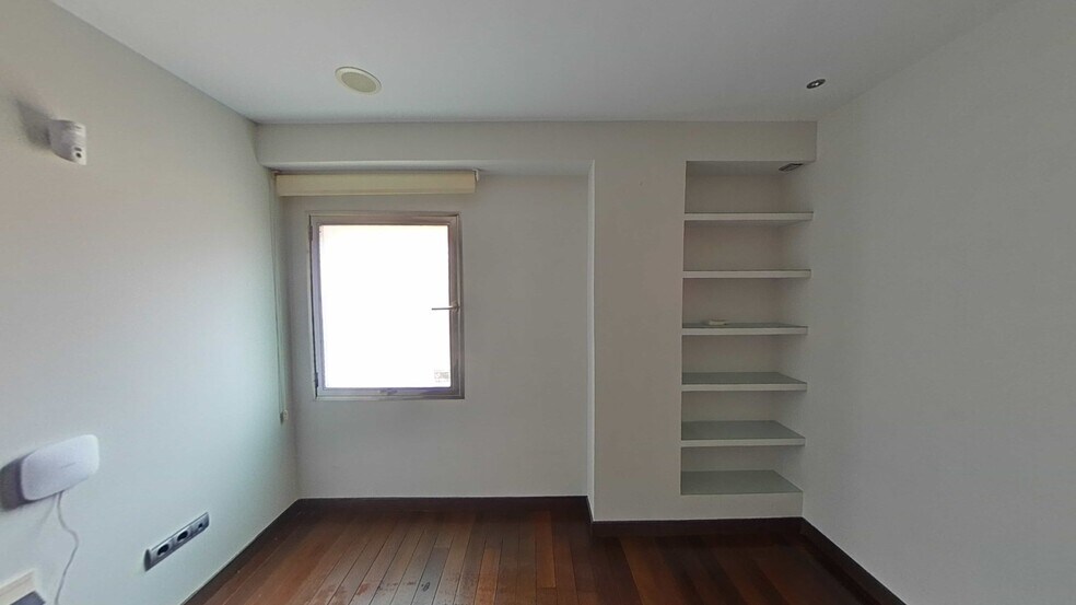 Bureau dans Valladolid à vendre - Photo de l’immeuble – Image 3 sur 24