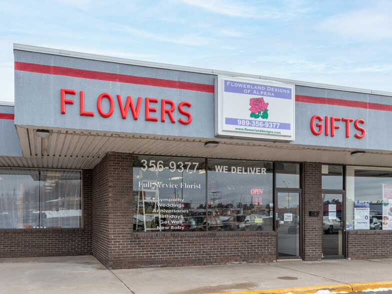 2205 US Highway 23 S, Alpena, MI à louer - Photo de l’immeuble – Image 3 sur 13