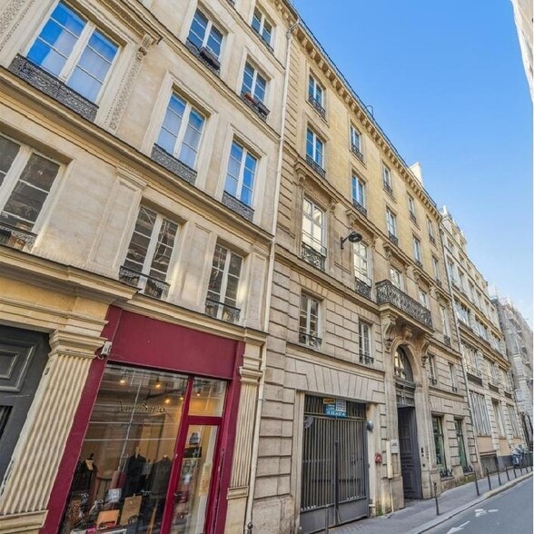 53 Rue D'Hauteville, Paris à louer - Photo de l’immeuble – Image 2 sur 30