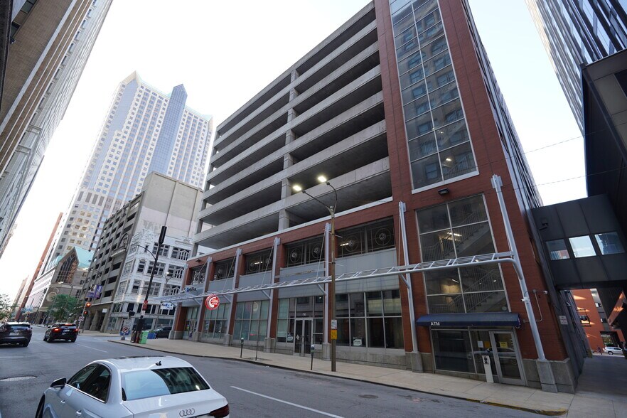 219 N 7th St, Saint Louis, MO à louer - Photo de l’immeuble – Image 2 sur 3