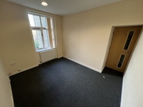 31 Leeds Rd, Ilkley à louer Photo de l’immeuble– Image 1 sur 3
