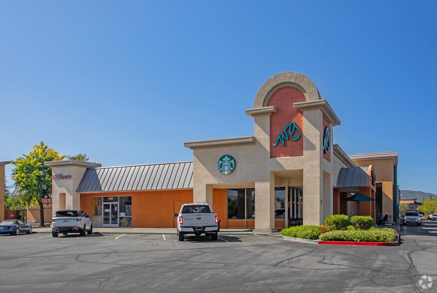 2306 Almaden Rd, San Jose, CA à louer - Photo de l’immeuble – Image 2 sur 6