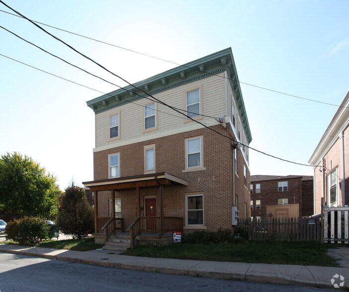 106 Saratoga Ave, Excelsior Springs, MO à vendre - Photo de l’immeuble – Image 2 sur 2