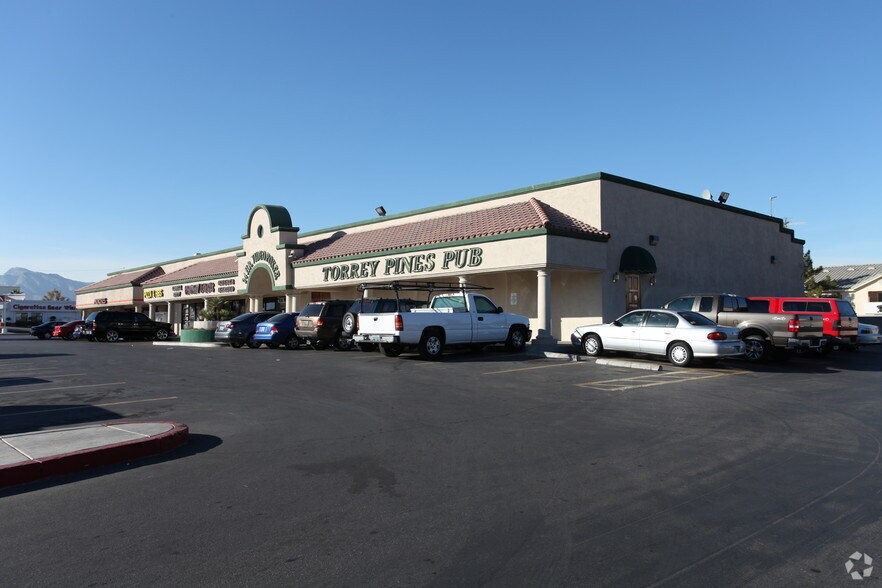 6370-6390 W Lake Mead Blvd, Las Vegas, NV à louer - Photo de l’immeuble – Image 2 sur 5