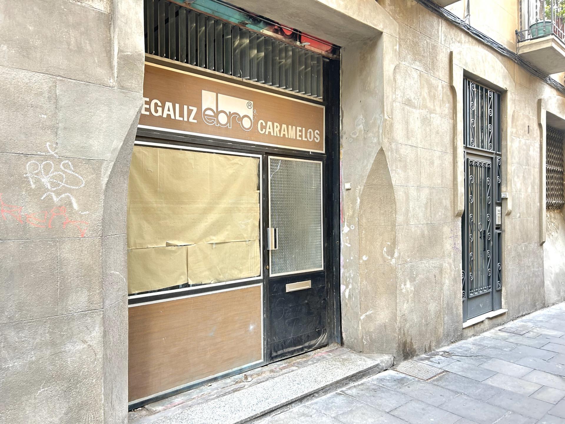 Local commercial dans Barcelone, Barcelona à louer Photo principale– Image 1 sur 3