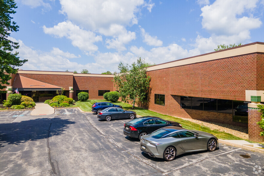 456 Creamery Way, Exton, PA à louer - Photo de l’immeuble – Image 2 sur 6