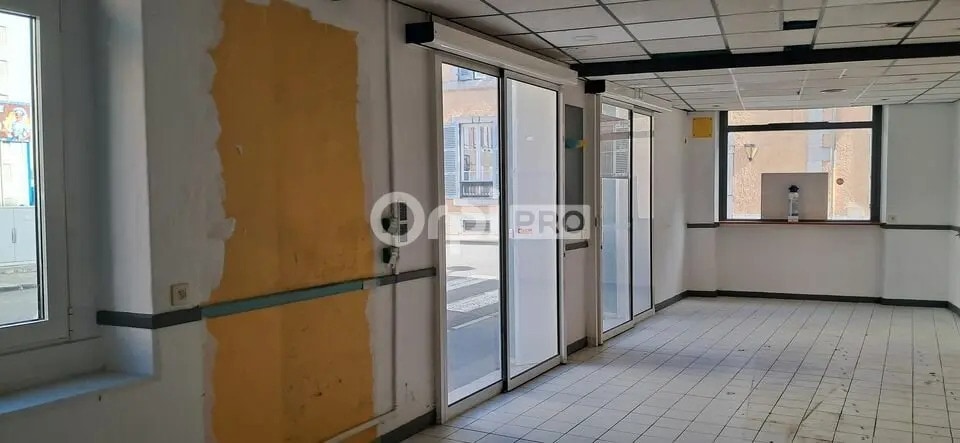 Local commercial dans Pau à louer - Photo de l’immeuble – Image 2 sur 5