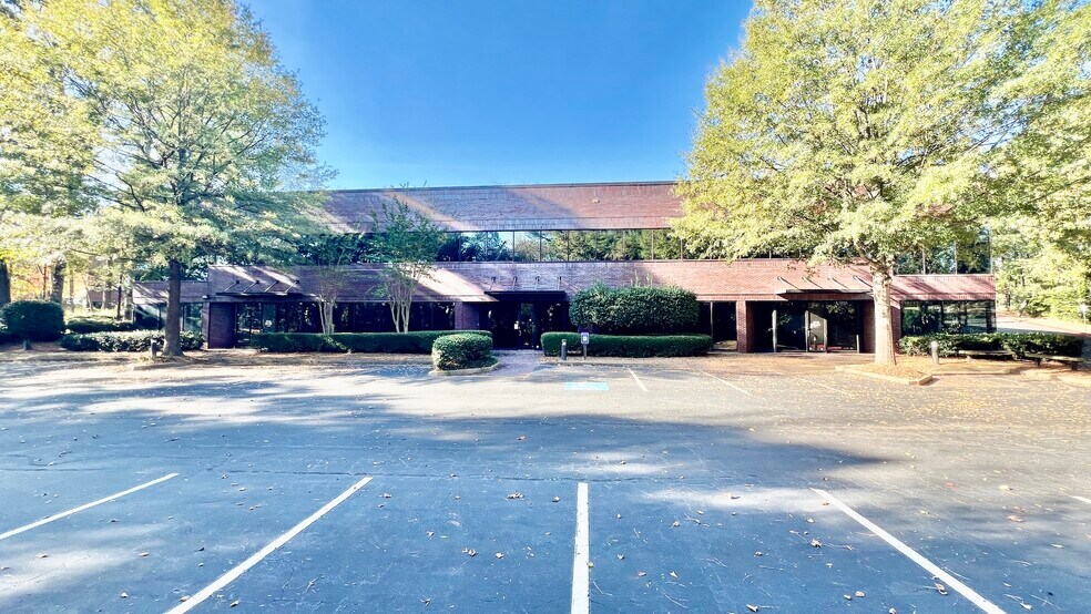 8800 Roswell Rd, Sandy Springs, GA à vendre - Photo de l’immeuble – Image 3 sur 54
