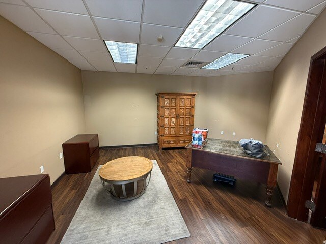 8170 N 86th Pl, Scottsdale, AZ à louer - Photo de l’immeuble – Image 2 sur 23