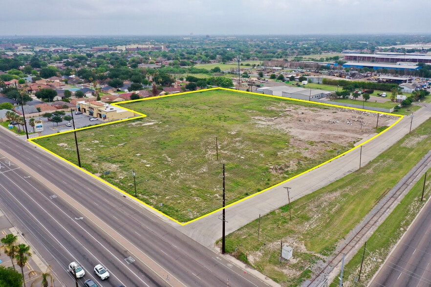 200 N Ware rd, McAllen, TX à louer - Photo de l’immeuble – Image 2 sur 3