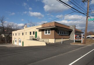 Plus de détails pour 2148 S Main St, Waterbury, CT - Local commercial à louer