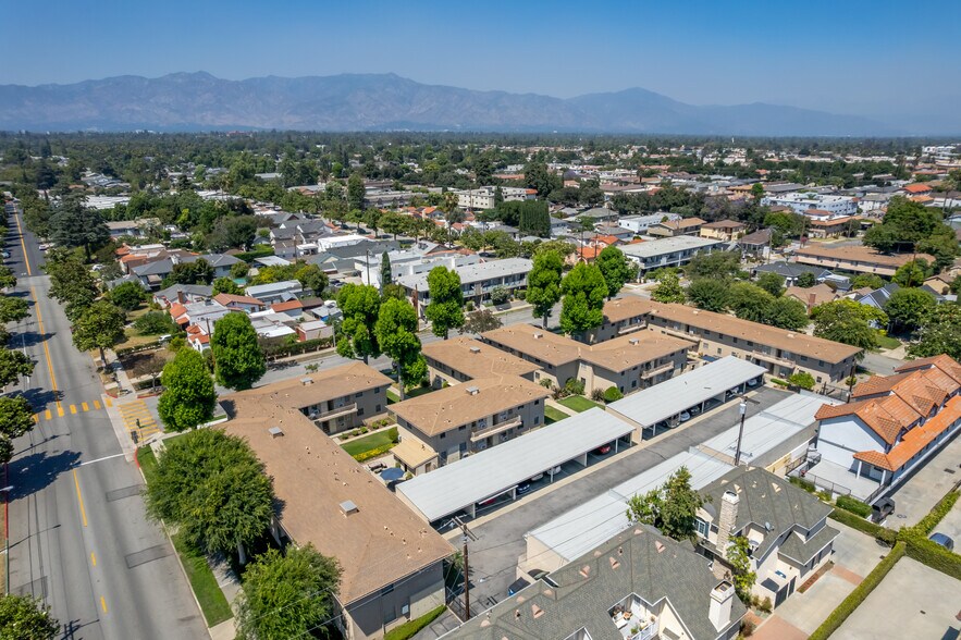 1620 Larch St, Alhambra, CA à vendre - Photo de l’immeuble – Image 1 sur 29